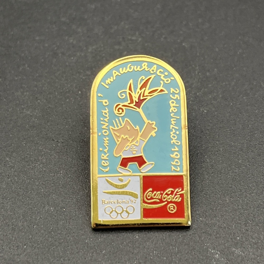 Vintage 1992 Barcelona Olympics Coca-Cola Cobi Holding Flower Lapel Hat Pin